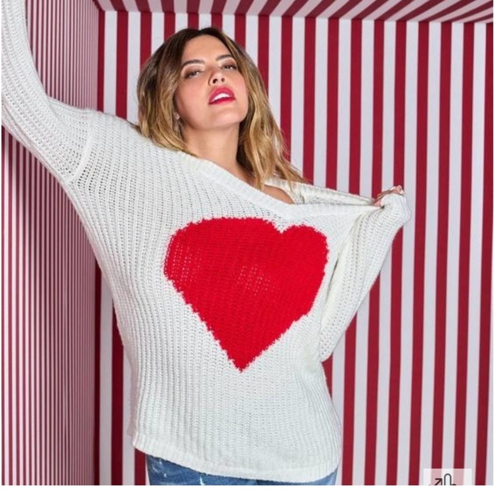 NWOT Torrd V-neck Heart Pullover Sweater Sz 2XL